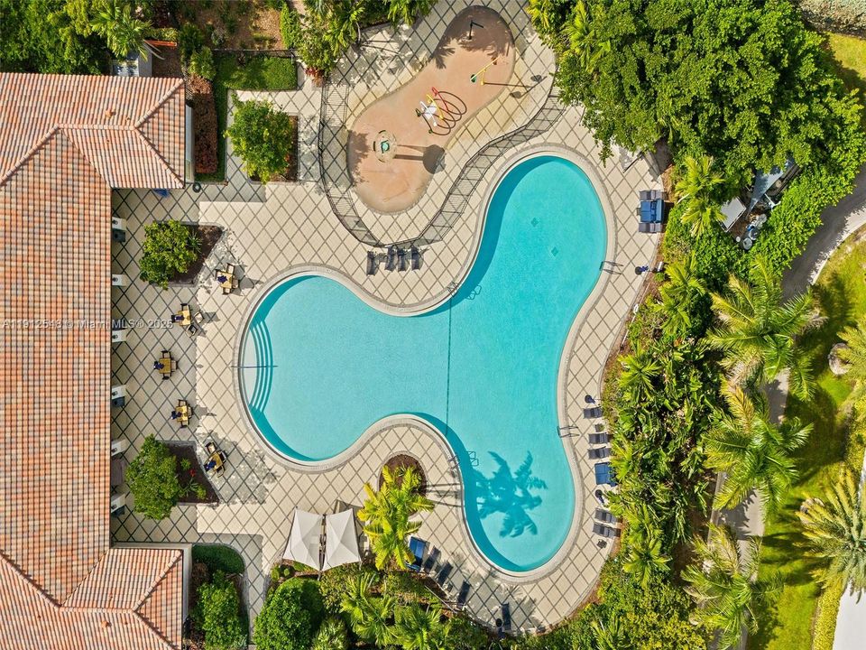 待售: $1,039,000 (4 贝兹, 3 浴室, 2480 平方英尺)