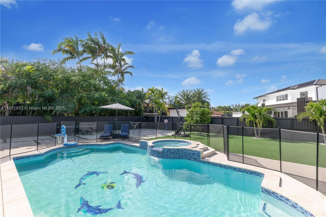 For Sale: $875,000 (4 beds, 2 baths, 1888 Square Feet)