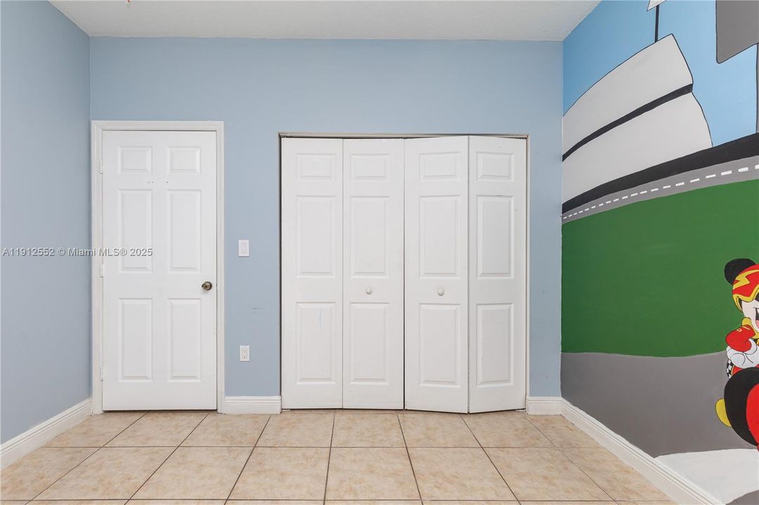 For Sale: $875,000 (4 beds, 2 baths, 1888 Square Feet)