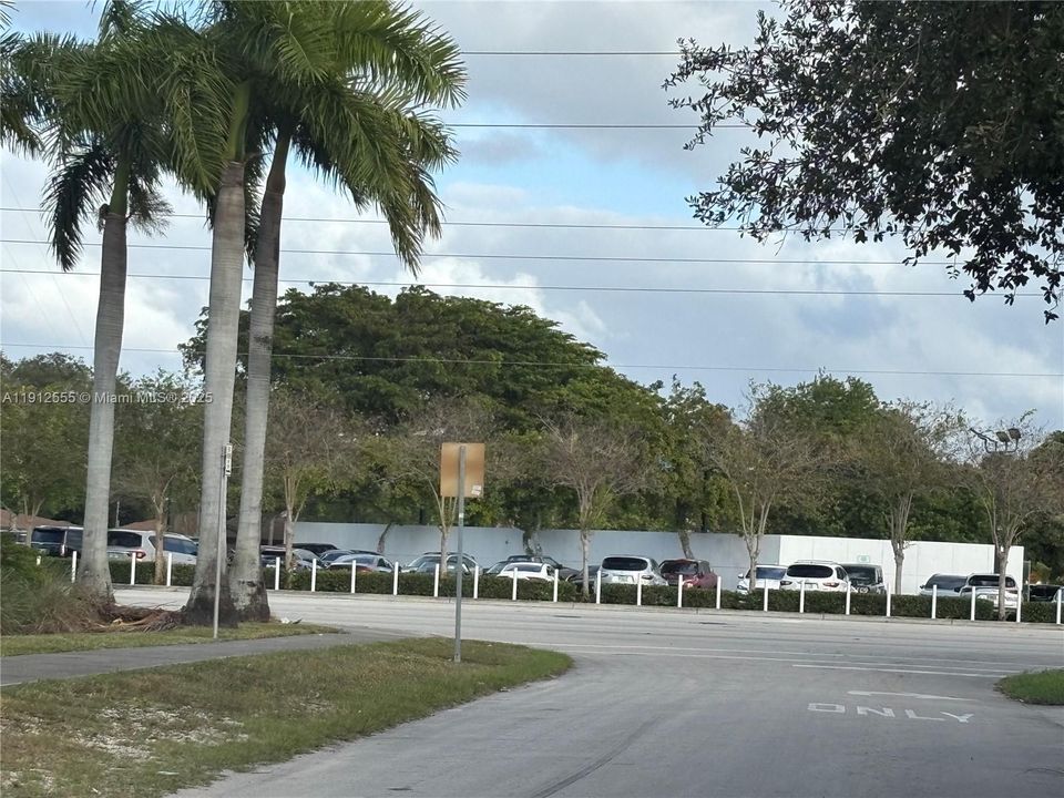 待售: $499,000 (0 贝兹, 0 浴室, 1699 平方英尺)