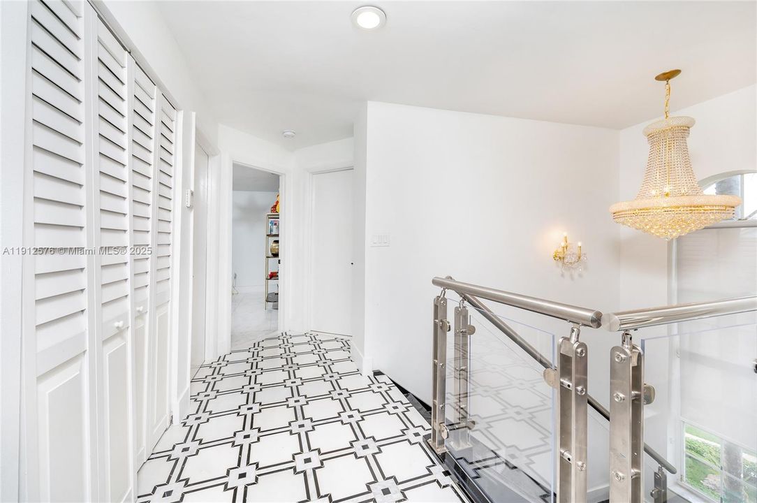 For Rent: $6,590 (4 beds, 2 baths, 2675 Square Feet)