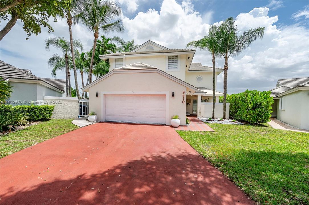 For Rent: $6,590 (4 beds, 2 baths, 2675 Square Feet)