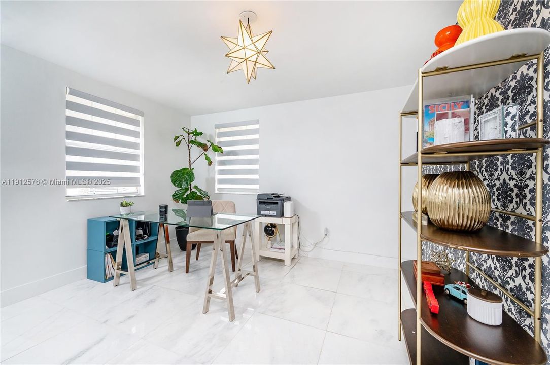 For Rent: $6,590 (4 beds, 2 baths, 2675 Square Feet)