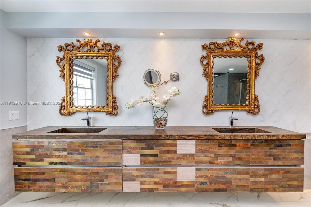 For Rent: $6,590 (4 beds, 2 baths, 2675 Square Feet)