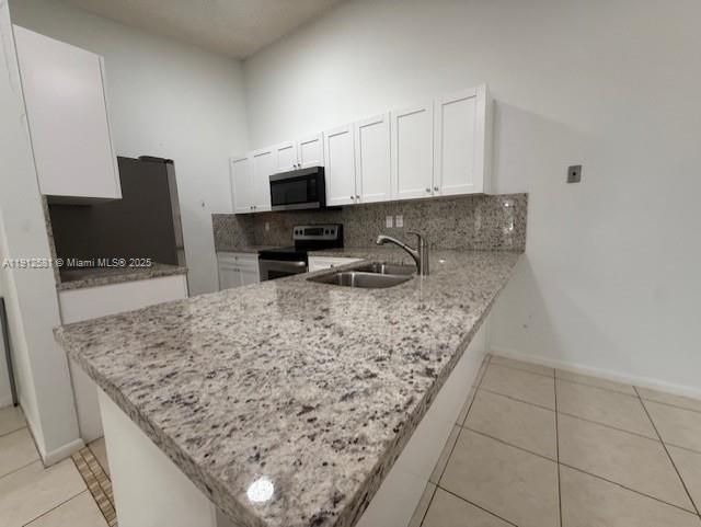 Activo con contrato: $2,500 (2 camas, 2 baños, 926 Pies cuadrados)