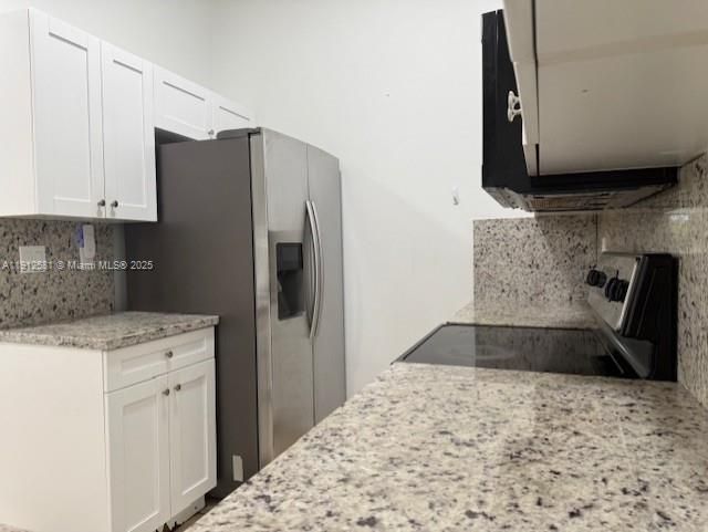 Activo con contrato: $2,500 (2 camas, 2 baños, 926 Pies cuadrados)