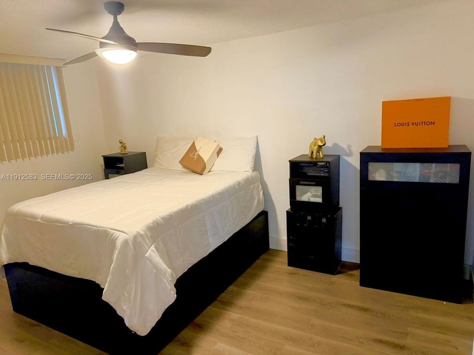 En Venta: $320,000 (1 camas, 1 baños, 700 Pies cuadrados)