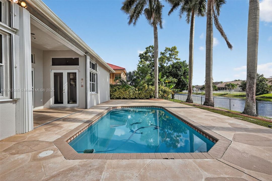 待售: $849,000 (3 贝兹, 3 浴室, 2281 平方英尺)