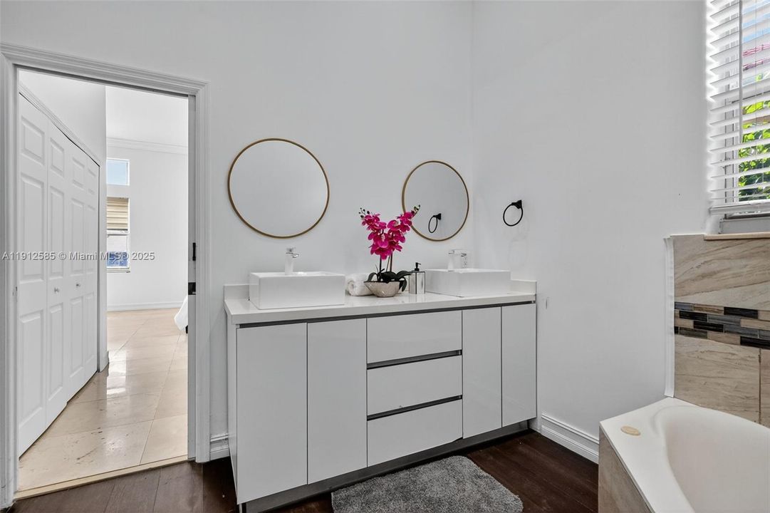 待售: $849,000 (3 贝兹, 3 浴室, 2281 平方英尺)