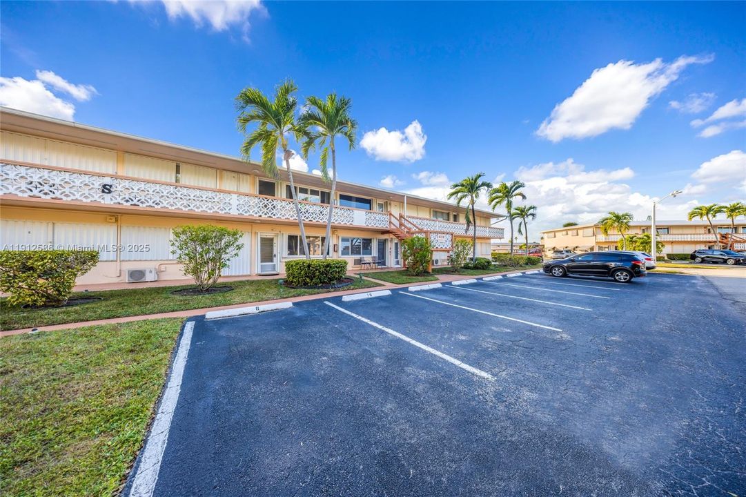 待售: $109,500 (1 贝兹, 1 浴室, 625 平方英尺)