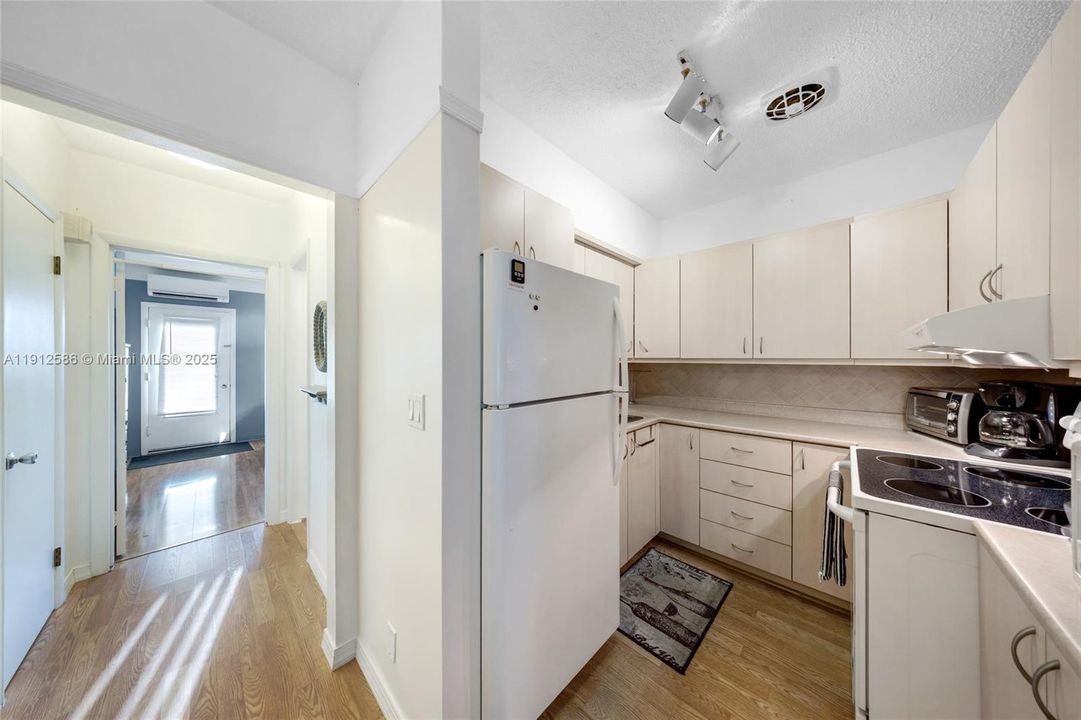 待售: $109,500 (1 贝兹, 1 浴室, 625 平方英尺)