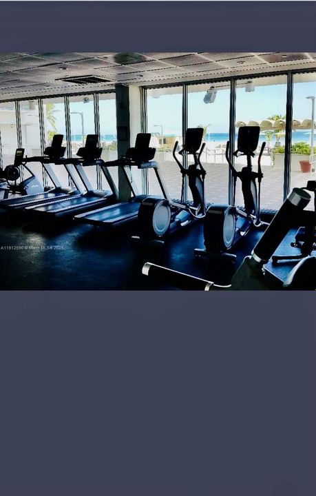 For Sale: $639,900 (1 beds, 2 baths, 824 Square Feet)