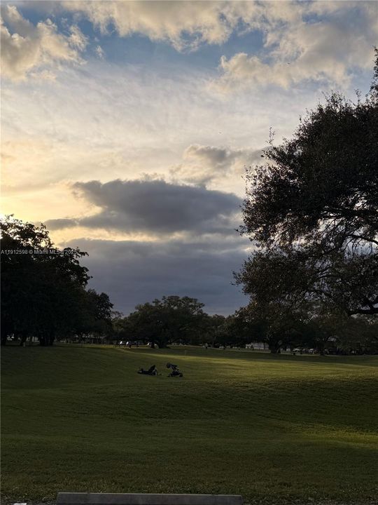 На продажу: $299,900 (3 спален, 2 ванн, 1700 Квадратных фут)