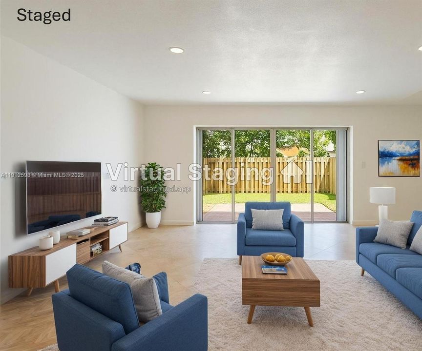 На продажу: $299,900 (3 спален, 2 ванн, 1700 Квадратных фут)