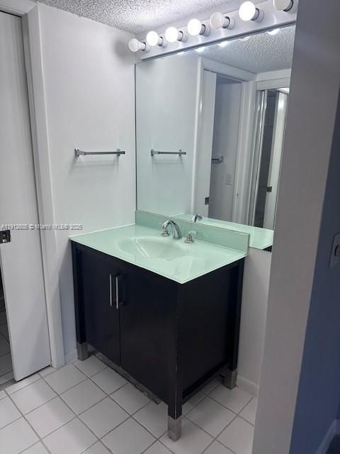 Activo con contrato: $1,750 (2 camas, 2 baños, 1070 Pies cuadrados)