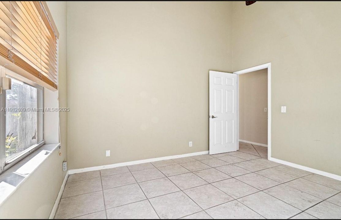 For Sale: $850,000 (4 beds, 2 baths, 2839 Square Feet)