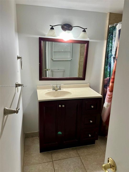 For Sale: $270,000 (2 beds, 2 baths, 1260 Square Feet)