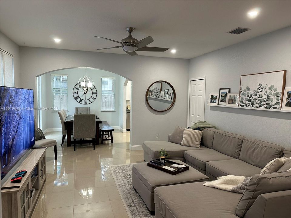 Active With Contract: $3,400 (4 beds, 3 baths, 1670 Square Feet)