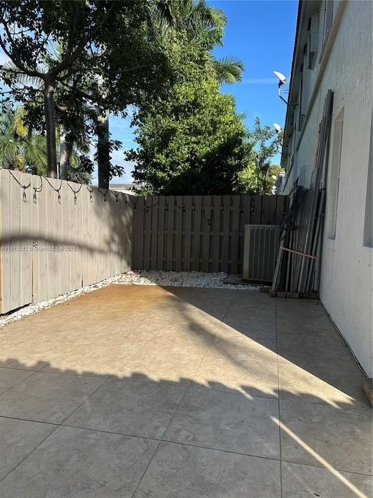 Active With Contract: $3,400 (4 beds, 3 baths, 1670 Square Feet)