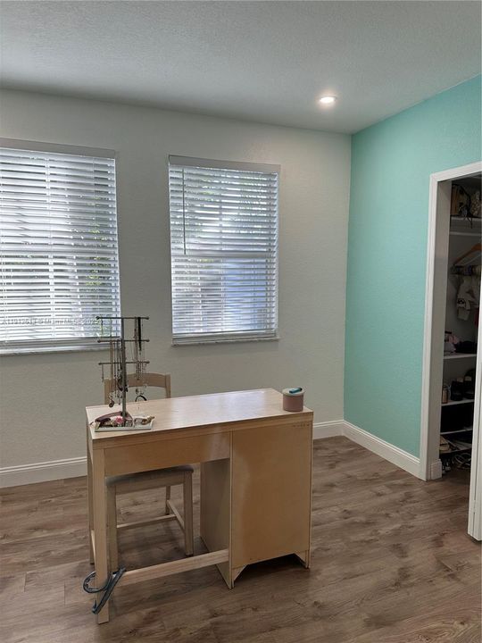 Active With Contract: $3,400 (4 beds, 3 baths, 1670 Square Feet)