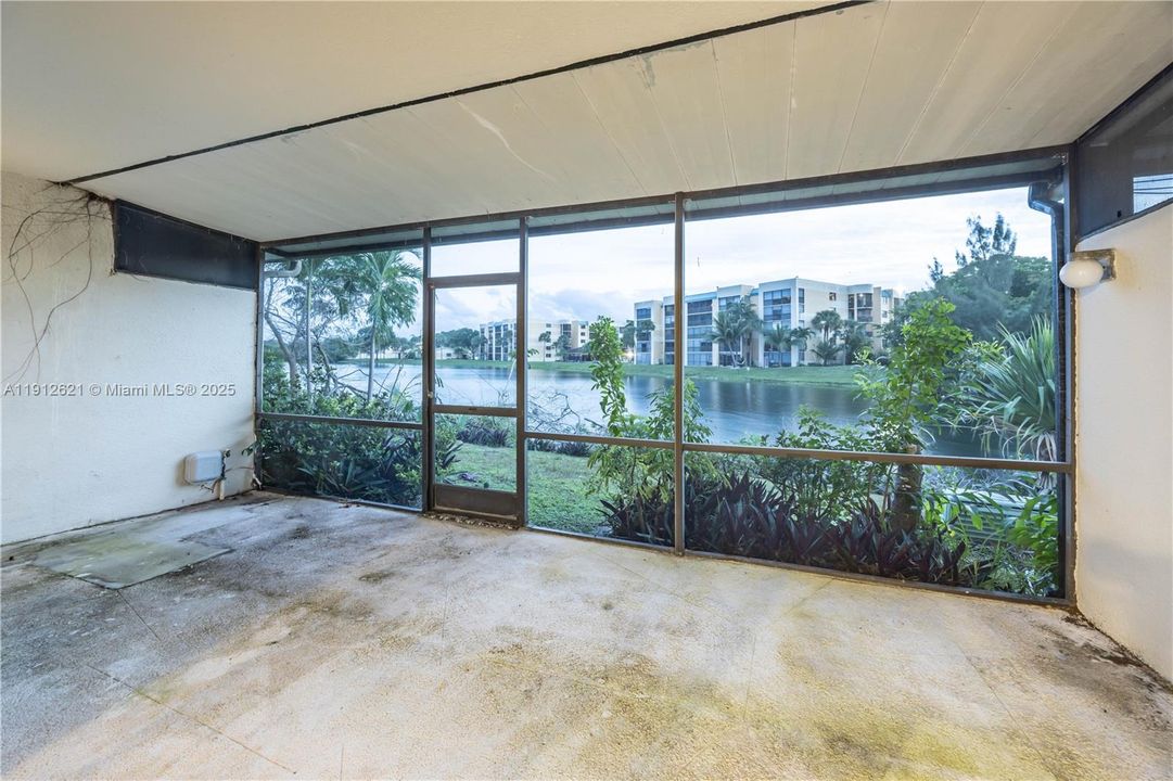 На продажу: $350,000 (3 спален, 2 ванн, 1740 Квадратных фут)