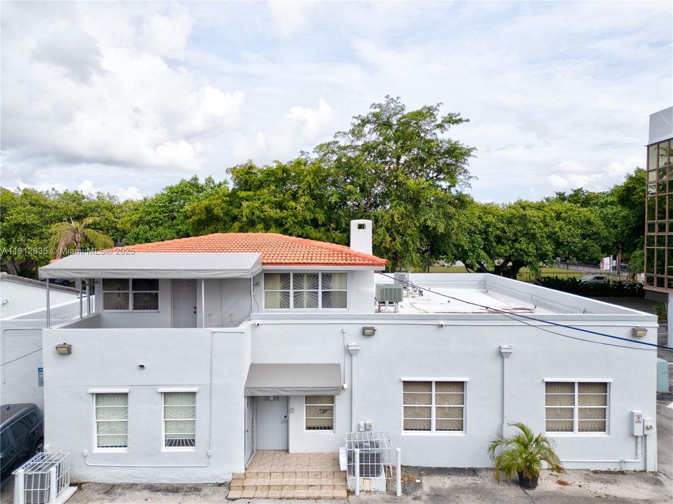 出租: $16,800 (0 贝兹, 0 浴室, 0 平方英尺)