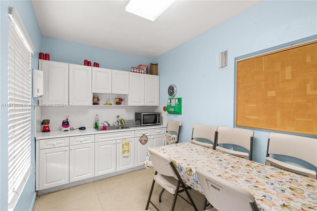 出租: $16,800 (0 贝兹, 0 浴室, 0 平方英尺)