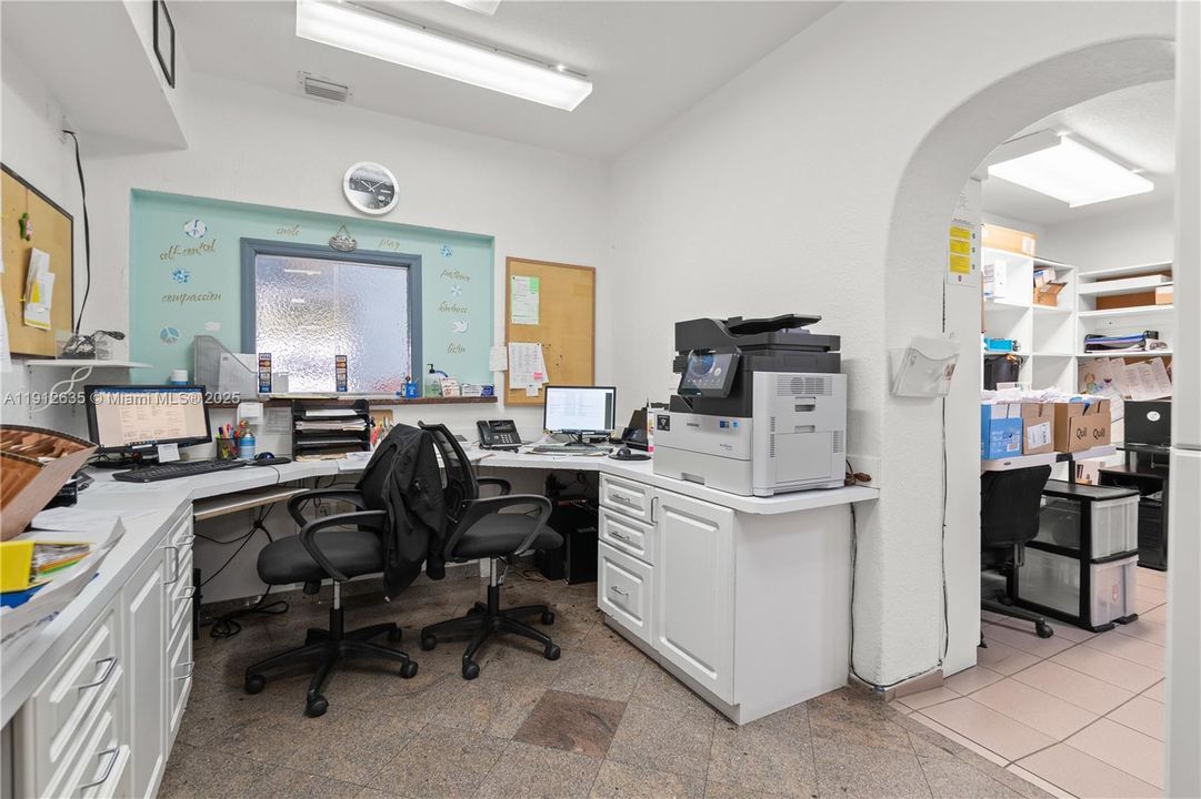 出租: $16,800 (0 贝兹, 0 浴室, 0 平方英尺)