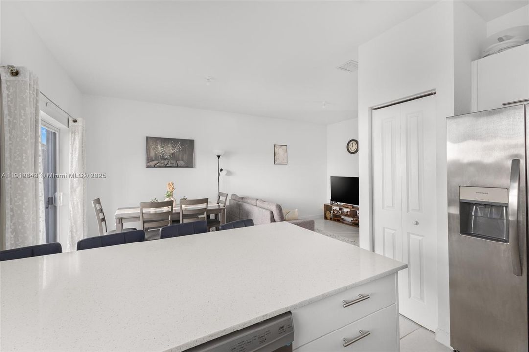 For Rent: $3,250 (3 beds, 2 baths, 1483 Square Feet)