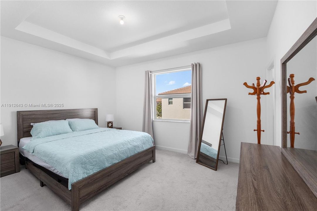 For Rent: $3,250 (3 beds, 2 baths, 1483 Square Feet)