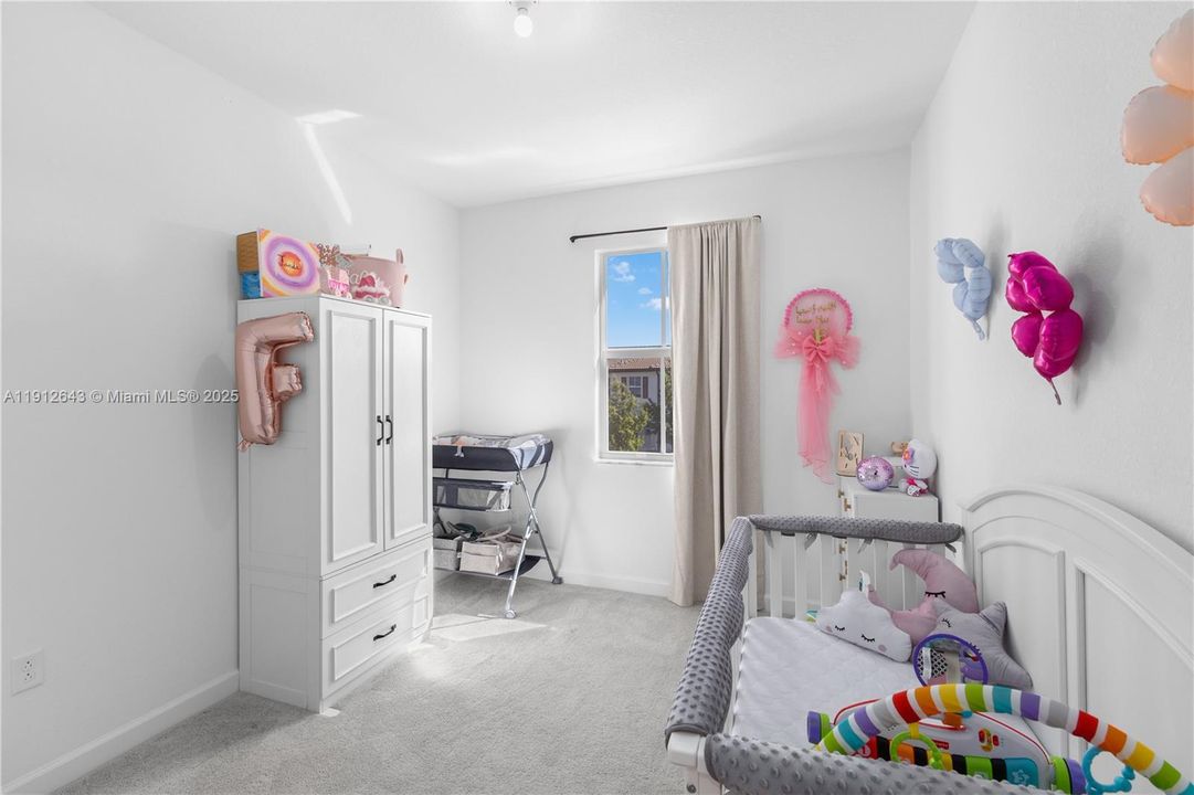 For Rent: $3,250 (3 beds, 2 baths, 1483 Square Feet)