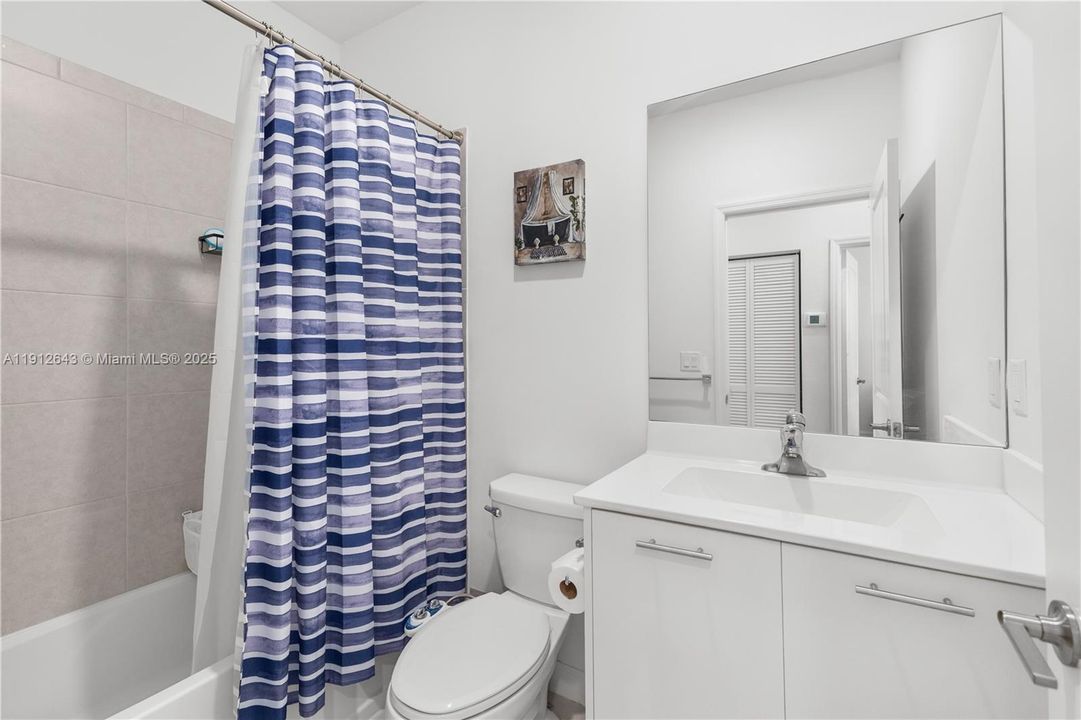 For Rent: $3,250 (3 beds, 2 baths, 1483 Square Feet)