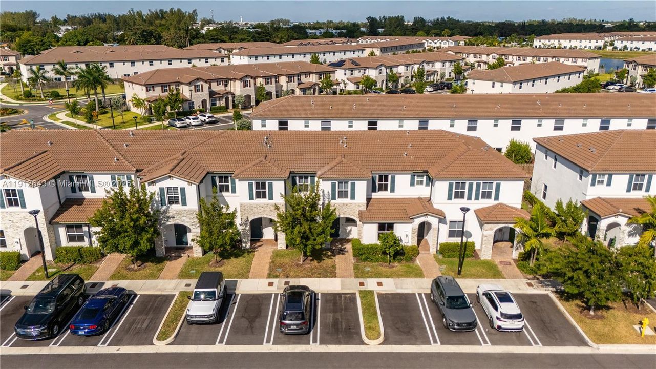 For Rent: $3,250 (3 beds, 2 baths, 1483 Square Feet)