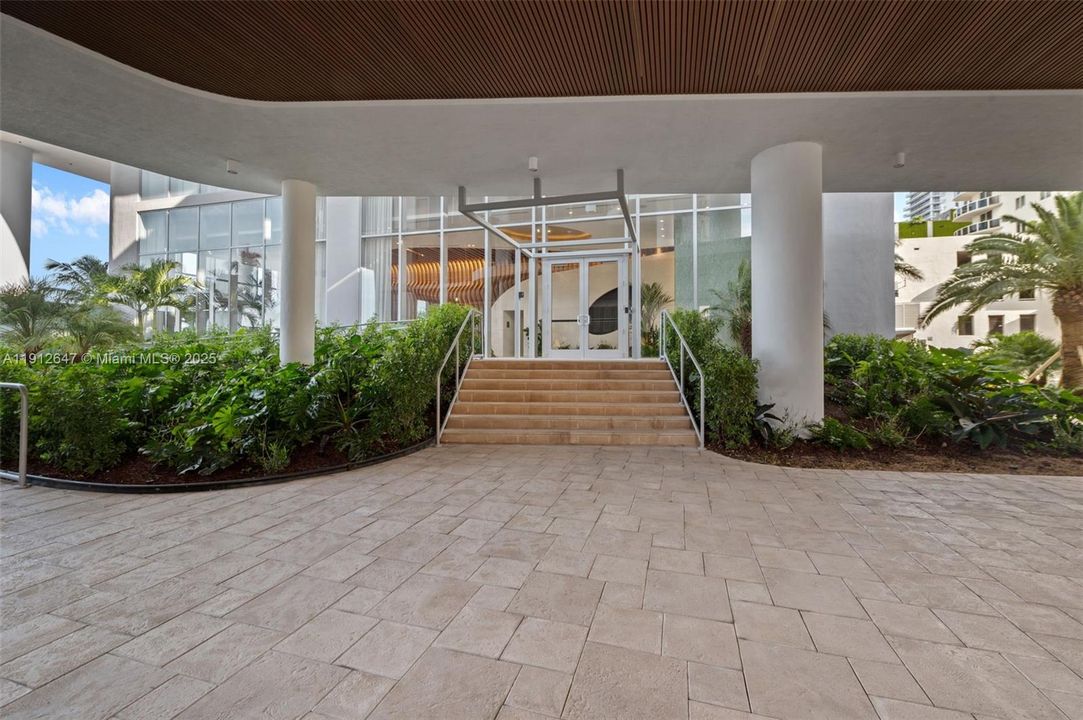 For Rent: $9,500 (2 beds, 2 baths, 0 Square Feet)