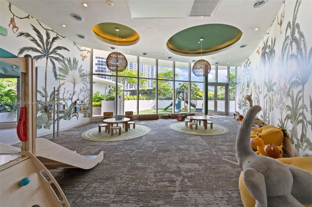 For Rent: $9,500 (2 beds, 2 baths, 0 Square Feet)