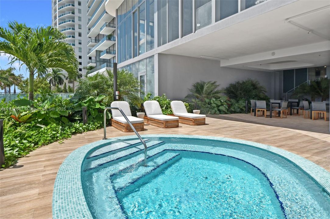 For Rent: $9,500 (2 beds, 2 baths, 0 Square Feet)