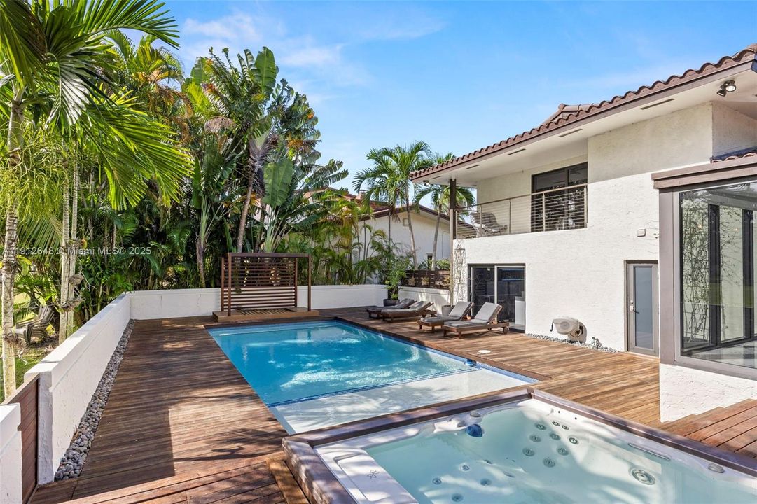 待售: $1,595,000 (4 贝兹, 3 浴室, 3633 平方英尺)