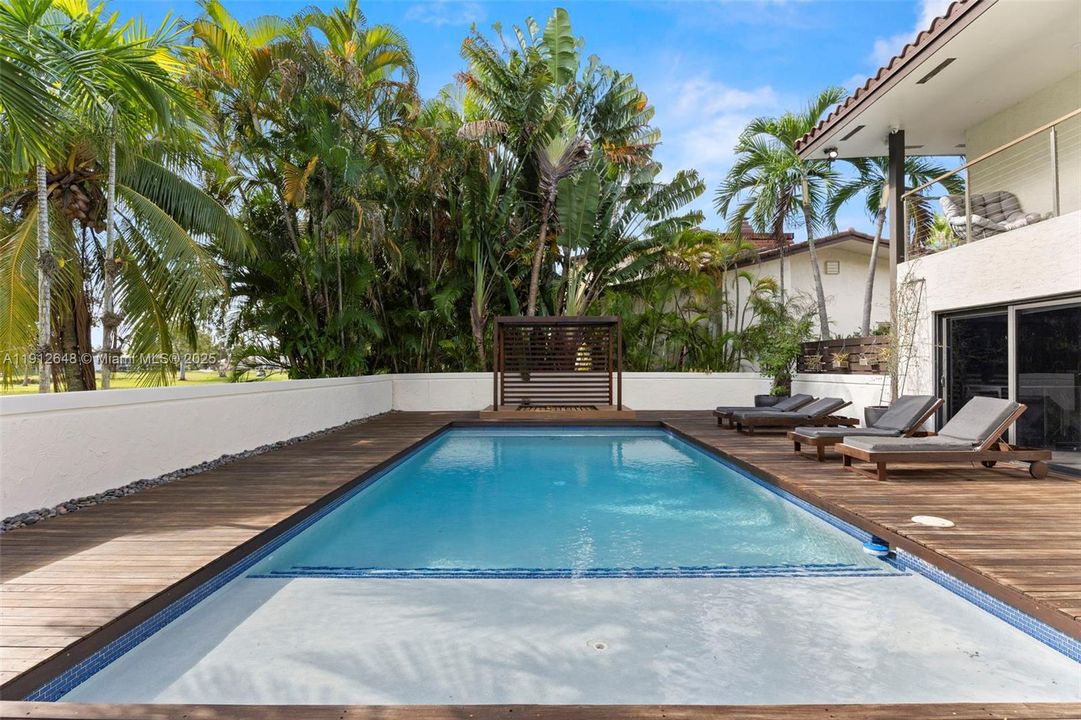 待售: $1,595,000 (4 贝兹, 3 浴室, 3633 平方英尺)