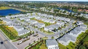 En Venta: $850,000 (4 camas, 3 baños, 2324 Pies cuadrados)