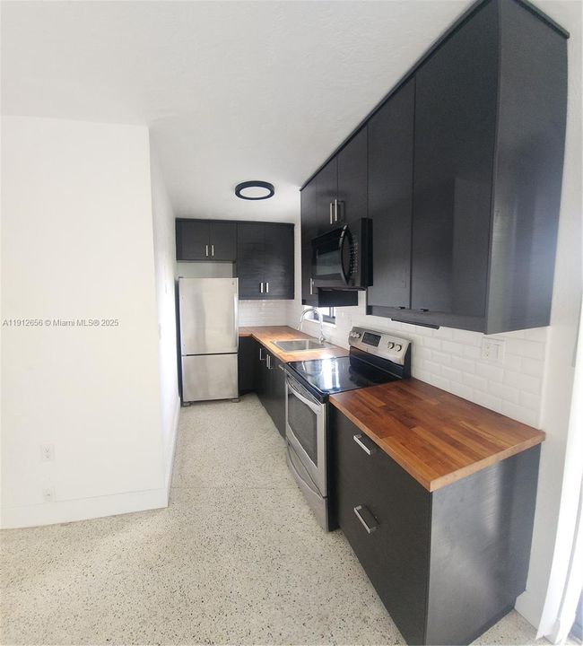 Activo con contrato: $1,850 (1 camas, 1 baños, 600 Pies cuadrados)