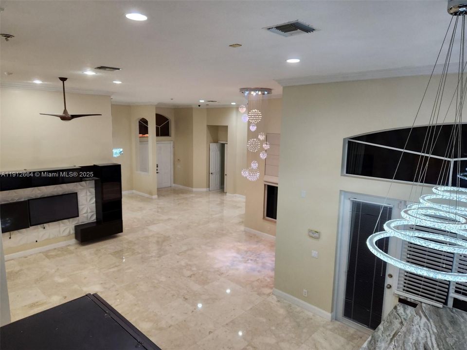 En Venta: $1,890,000 (5 camas, 5 baños, 5002 Pies cuadrados)