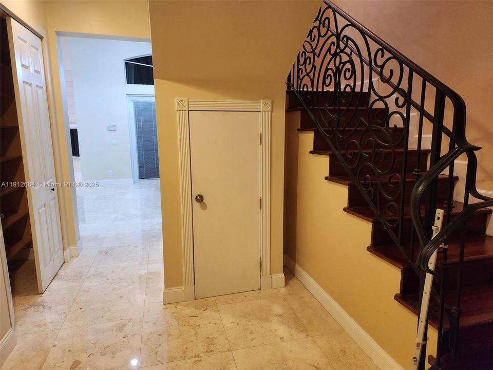 En Venta: $1,890,000 (5 camas, 5 baños, 5002 Pies cuadrados)