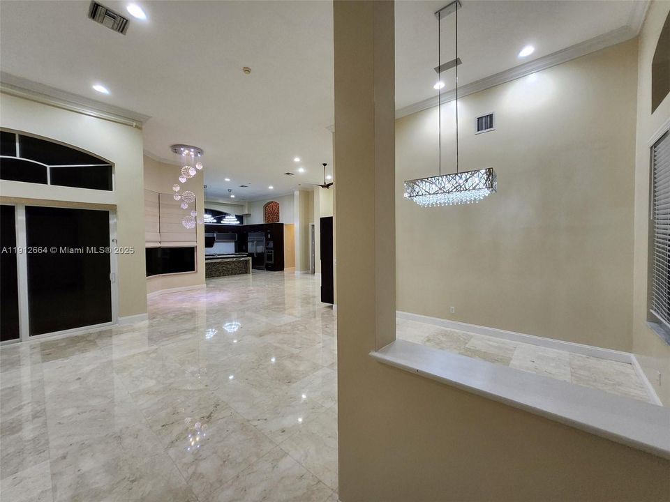 En Venta: $1,890,000 (5 camas, 5 baños, 5002 Pies cuadrados)