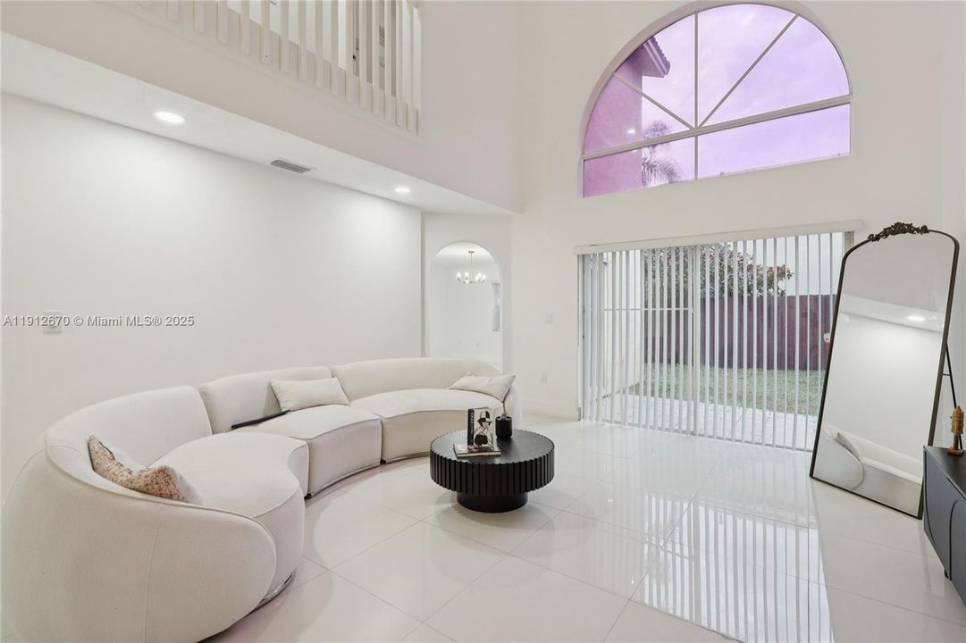 For Sale: $650,000 (5 beds, 2 baths, 2082 Square Feet)