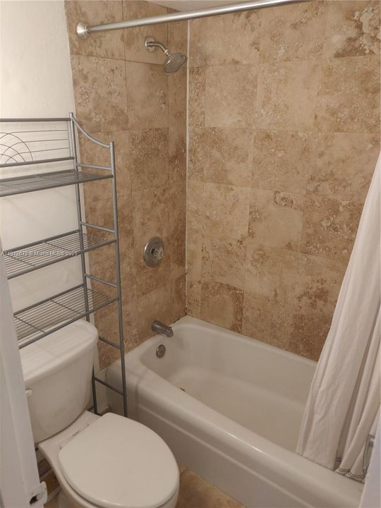 Недавно арендовано: $1,600 (0 спален, 1 ванн, 377 Квадратных фут)