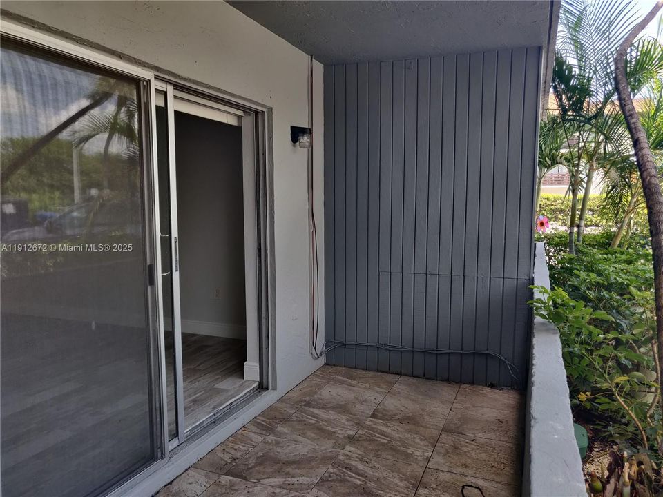 Недавно арендовано: $1,600 (0 спален, 1 ванн, 377 Квадратных фут)