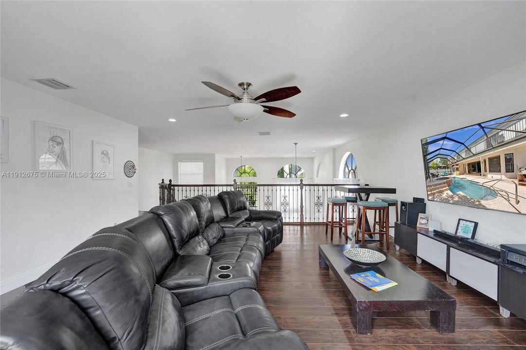 Active With Contract: $969,900 (4 beds, 2 baths, 3579 Square Feet)