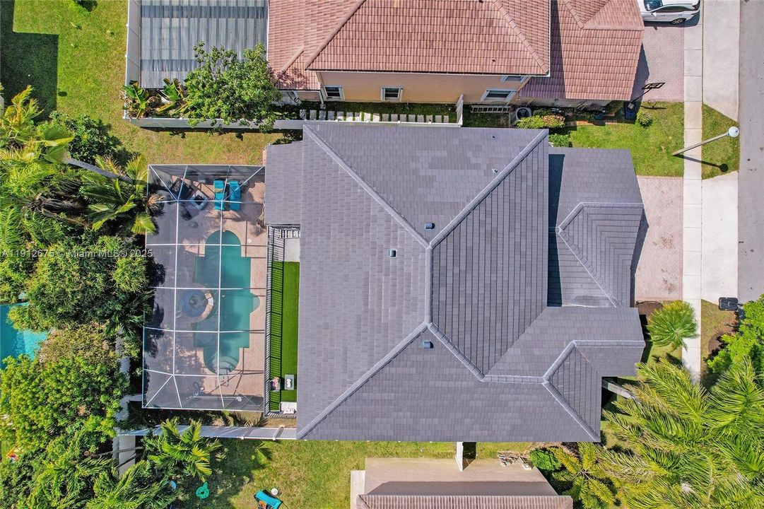 Active With Contract: $969,900 (4 beds, 2 baths, 3579 Square Feet)