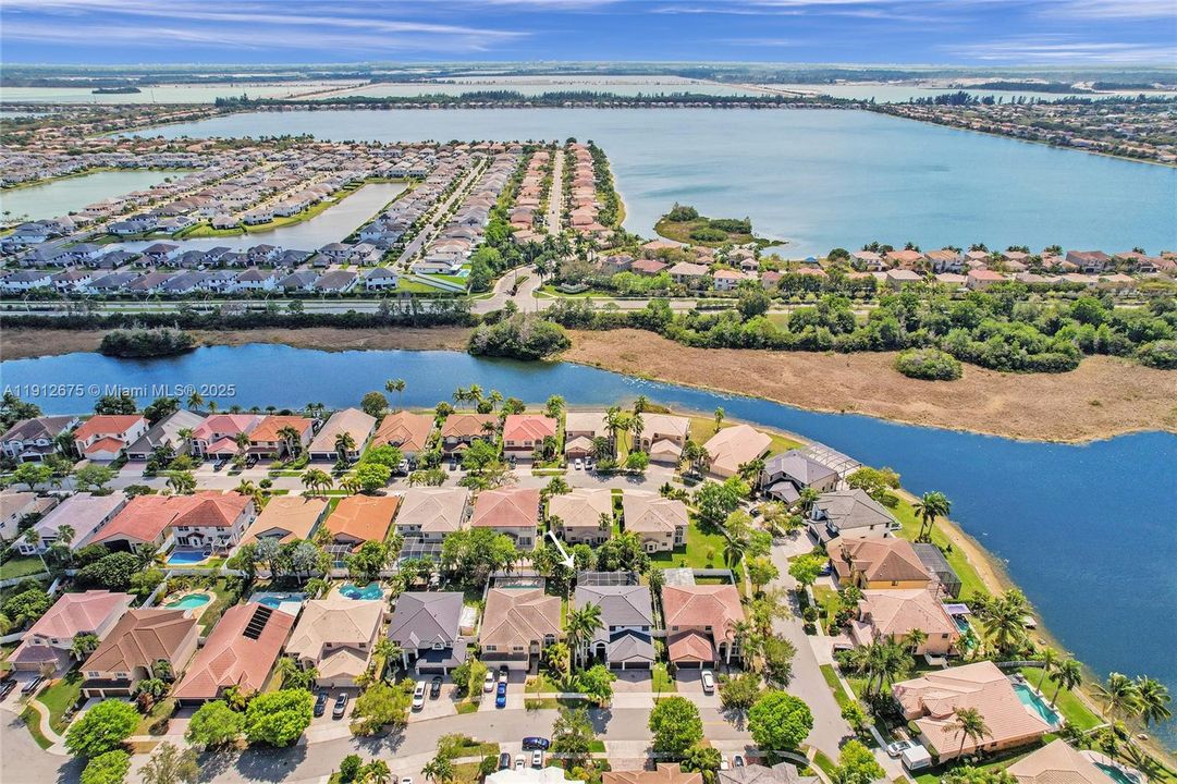 Active With Contract: $969,900 (4 beds, 2 baths, 3579 Square Feet)