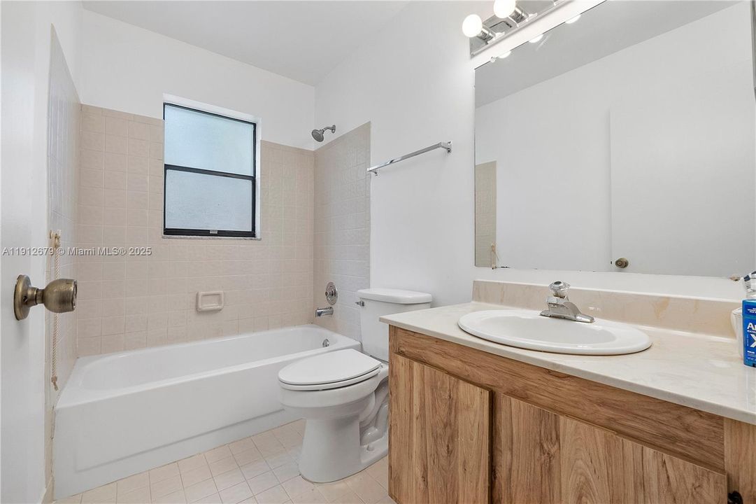 Active With Contract: $569,000 (3 beds, 2 baths, 1616 Square Feet)